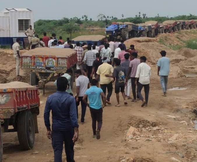 ఇసుక రీచ్‌లలో వివక్షపై ఆరోపణలు!