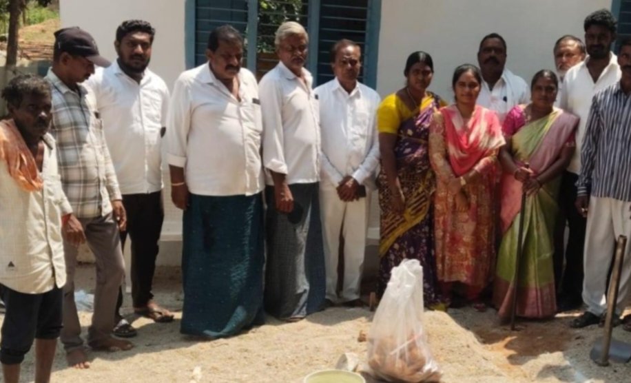 సర్వారం  ప్రభుత్వ పాఠశాలలో వంటగది నిర్మాణానికి శంకుస్థాపన