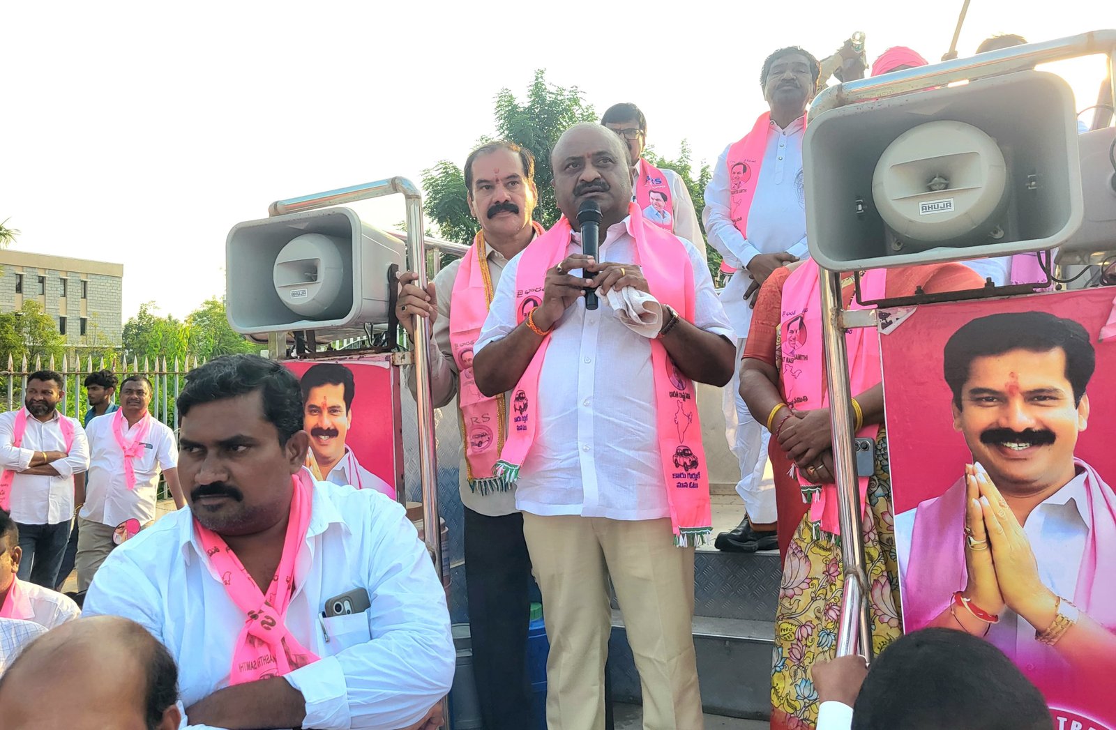 కేసీఆర్‌పై అవమానకర చర్యలు కాంగ్రెస్‌ పతనానికి నాంది: చల్లా ధర్మారెడ్డి పదేళ్ల బీఆర్‌ఎస్‌ పాలనలో తెలంగాణ