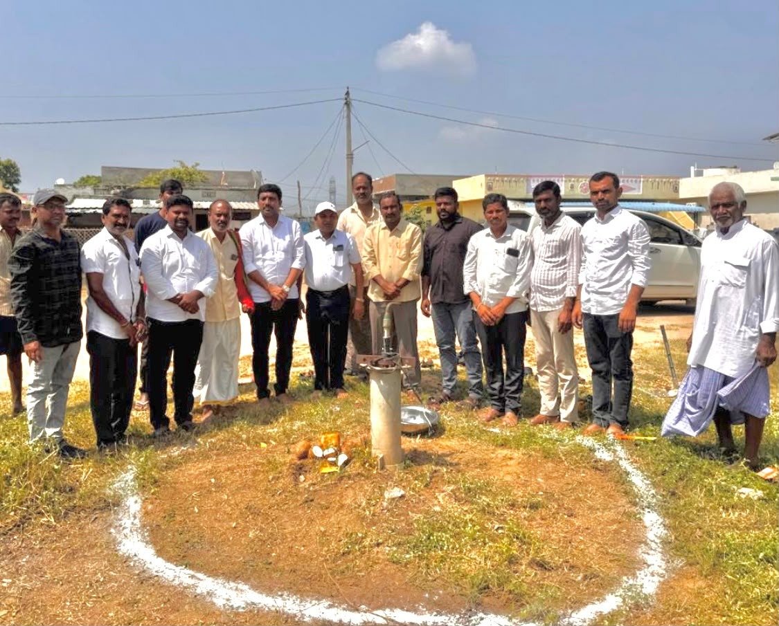 ఎండిన బోర్లకు పునర్జీవం.. భూగర్భ జలాల పెంపునకు బోర్ రీఛార్జ్ పనులు ప్రారంభం