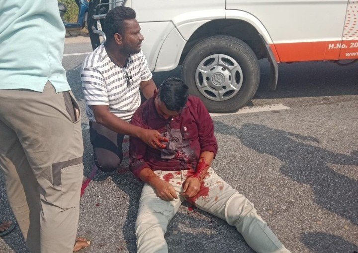 రామగిరి వద్ద రోడ్డు ప్రమాదం.. ఎస్సై సతీష్ కుమార్‌కు తీవ్ర గాయాలు