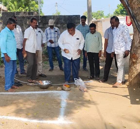 ఉపాధి పనుల పురోగతిపై జెడ్పీ సీఈఓ తనిఖీ